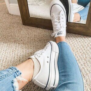 Converse Chuck Taylor All Star Lift - White